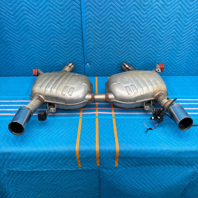 2008–2013 BMW M3 E92 Rear Exhaust Muffler System RWD OEM 7594771 7594772