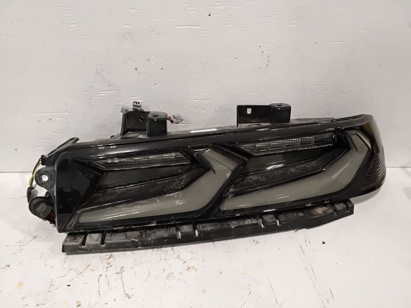 Passenger Tail Light HID Headlamps Opt T4F Fits 14-15 CAMARO 3555144