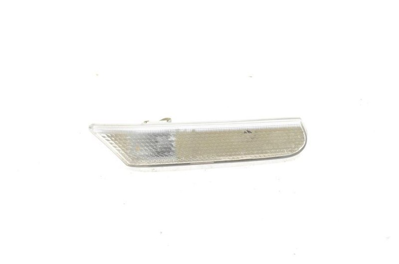 1999-2004 Porsche 911 996 Passenger Right Front Side Marker Light