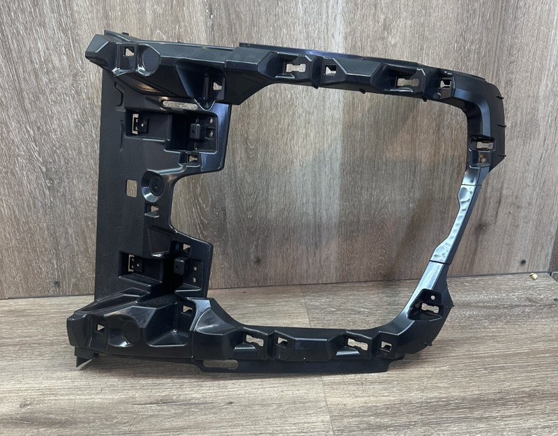 2024-25 FORD F-150 LH GRILLE SUPPORT BRACKET OEM PART