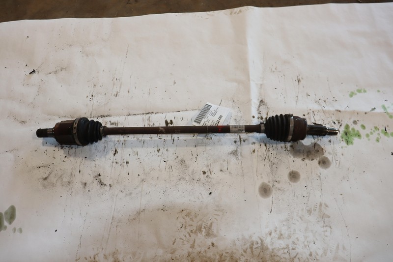 2018-2020 HYUNDAI KONA AWD REAR RIGHT PASSENGER SIDE AXLE SHAFT CV JOINT OEM