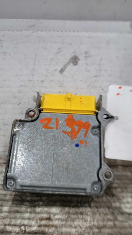 Used Air Bag Module fits: 2015 Volkswagen Tiguan Air Bag under center console ID