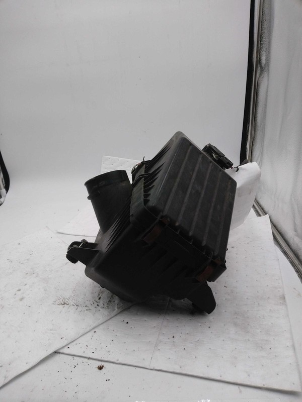 2011 Honda Element Air Cleaner Assembly OEM 2.4L Grey 141K Miles