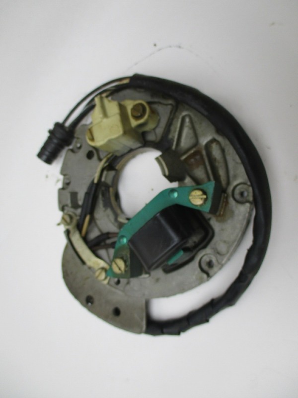 391225 Evinrude Johnson 6-60 Hp Outboard Ignition Plate & Sleeve 1978-83039122