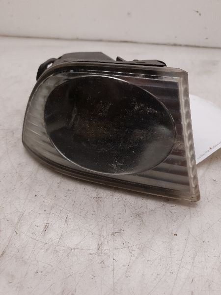 Driver Corner Fog Light Sedan Bumper Mounted Fits 04-05 LEXUS IS300 81221-53180