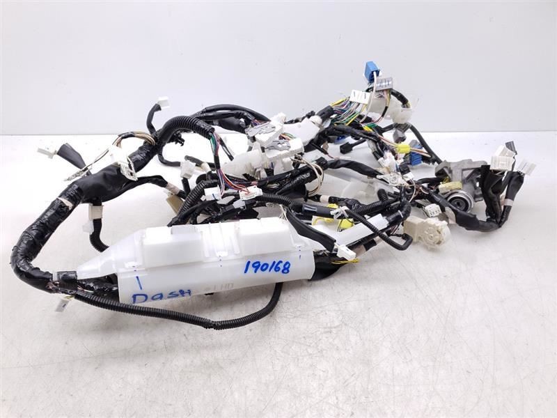 14 15 16 TOYOTA CAMRY SE 2WD DASH WIRE HARNESS 82141-0XB50