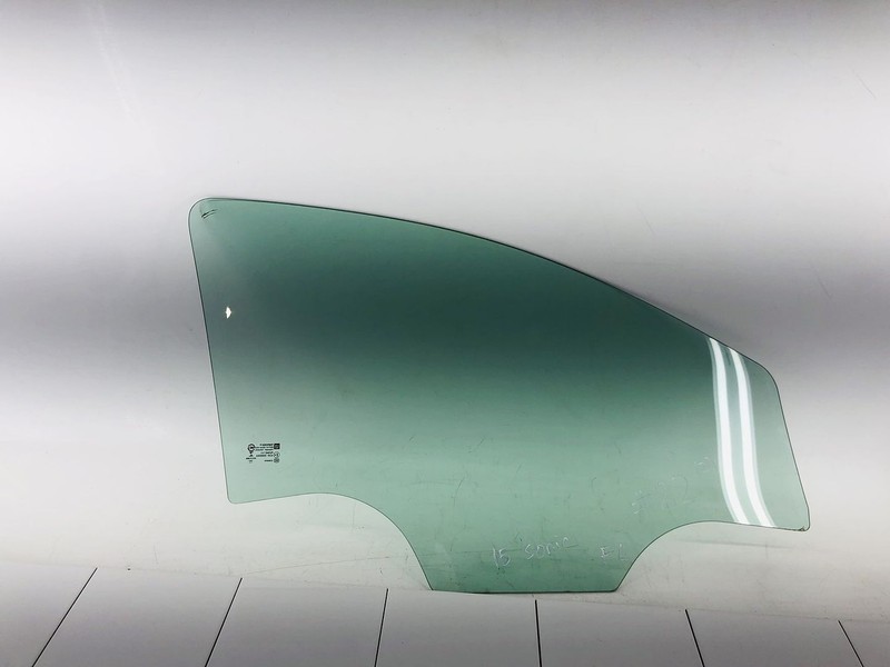 12-20 CHEVROLET SONIC FRONT LEFT DRIVER SIDE DOOR WINDOW GLASS OEM #82