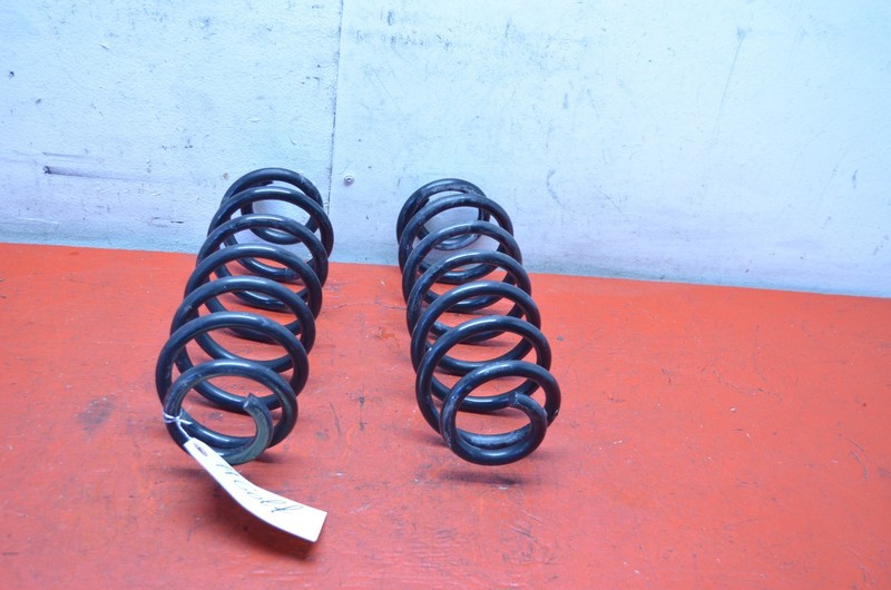 10-14 VOLKSWAGEN GOLF FWD REAR RIGHT / LEFT COIL SPRING SET OEM