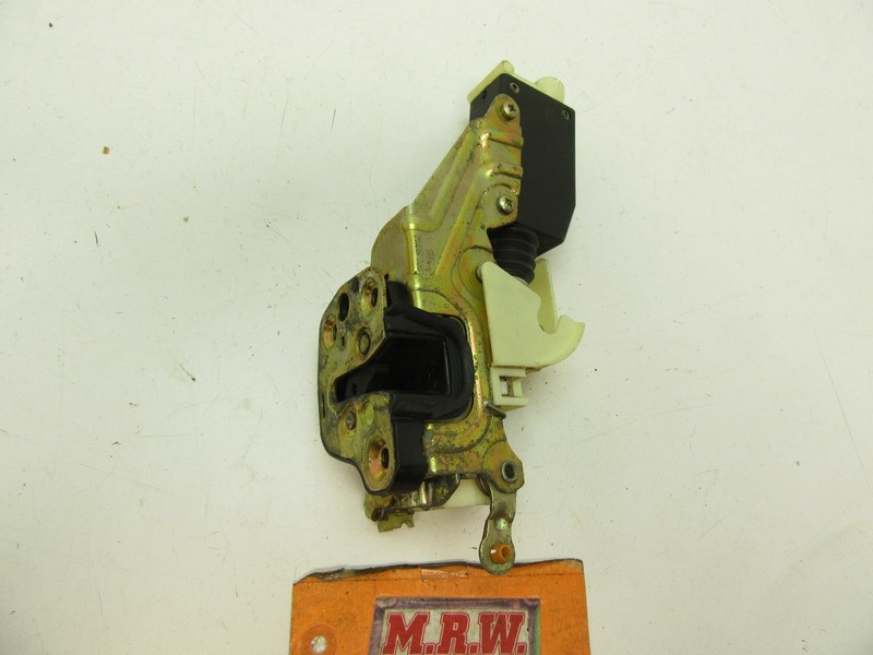95 96 97 98 SAAB 900 CONVERTIBLE PASSENGER R RH RIGHT DOOR LATCH LOCK MOTOR CAR