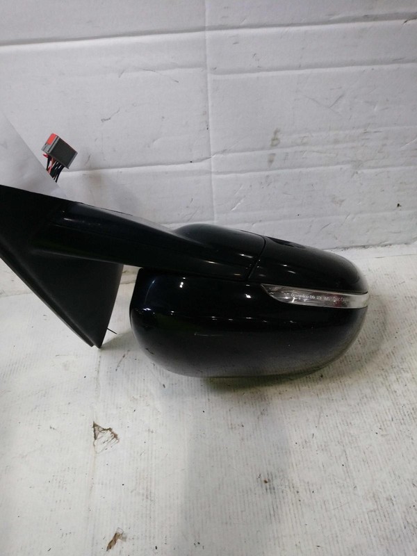 2017 Jaguar XE Right Door Mirror Assembly Black OEM 660795 111K Miles