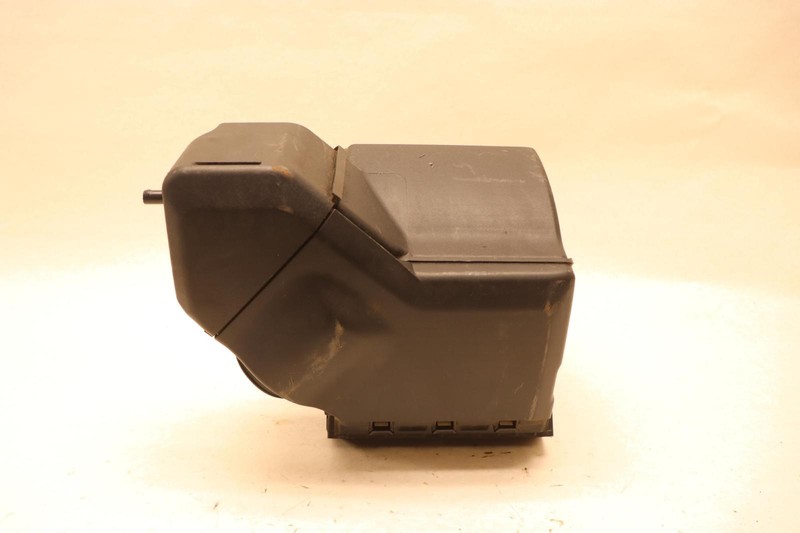 2015-2017 HYUNDAI SONATA 2.4L ENGINE AIR INTAKE CLEANER FILTER HOUSING BOX OEM