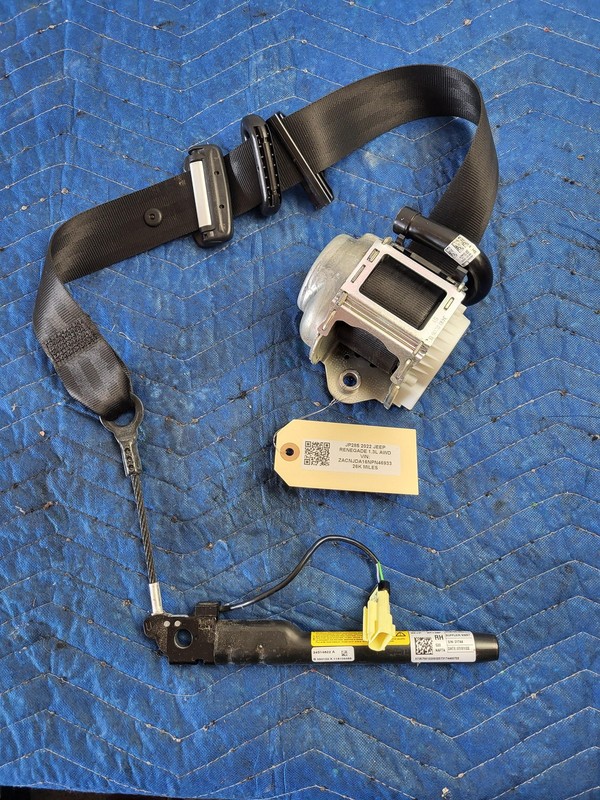 2021-2023 Jeep Renegade Right Passenger Front Seat Belt Retractor OEM 34314622A