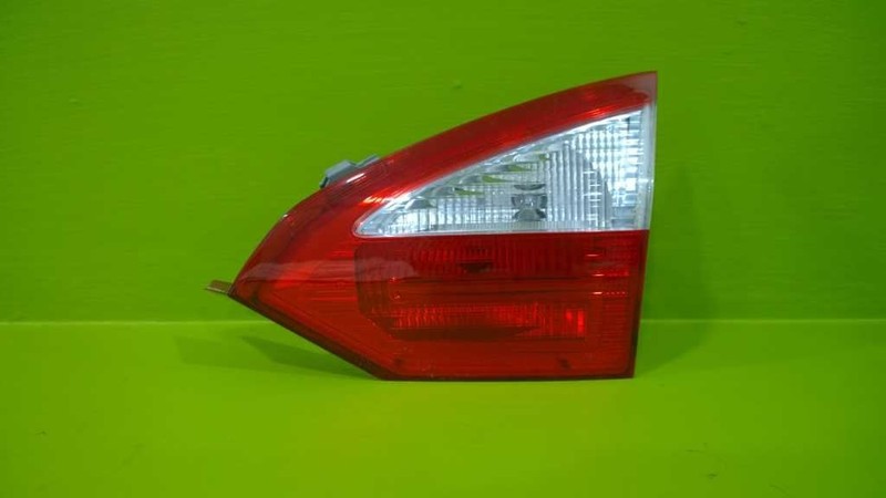 14 15 16 17 18 19 FIESTA PASSENGER RIGHT LID MOUNT TAILLIGHT LAMP OEM 3406-36