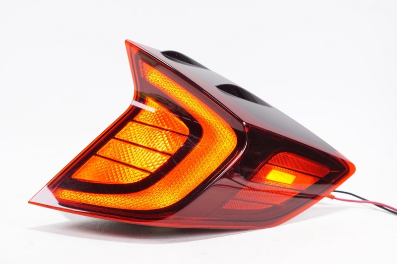 HYUNDAI SONATA Right RH Tail Light Tail Lamp OEM 2020 - 2022