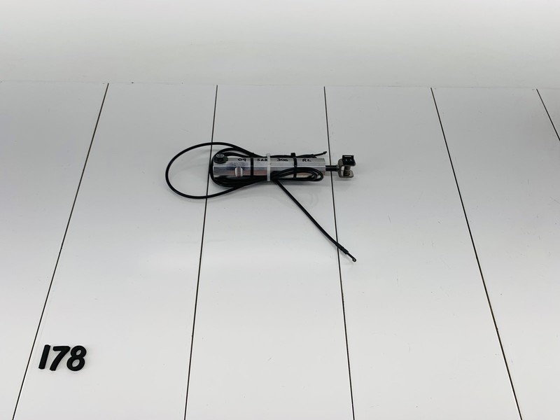 09-11 MERCEDES BENZ SLK300 REAR LEFT CONVERTIBLE TOP ROOF HYDRAULIC CYLINDER OEM
