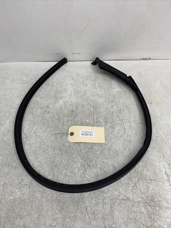 2016 TESLA X Front Right Door Window Seal Strip 1032146-00-C 53141 S2