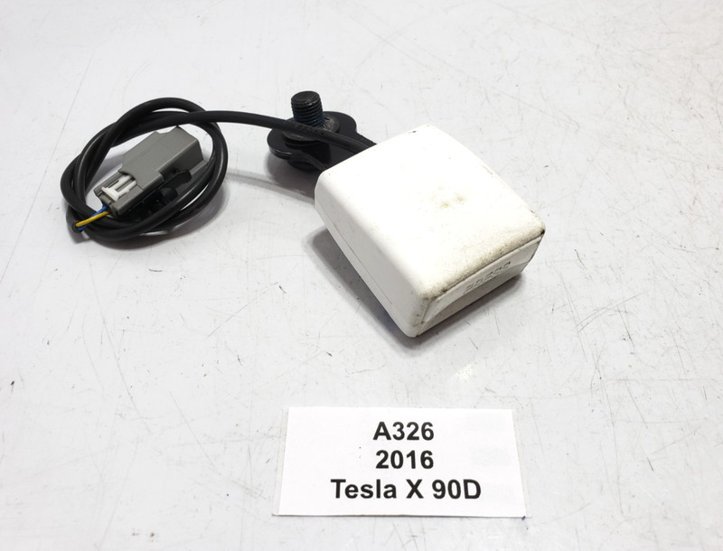 ✅ 16-20 OEM Tesla Model X Rear 2nd Row Seat Belt Buckle White NOTE*