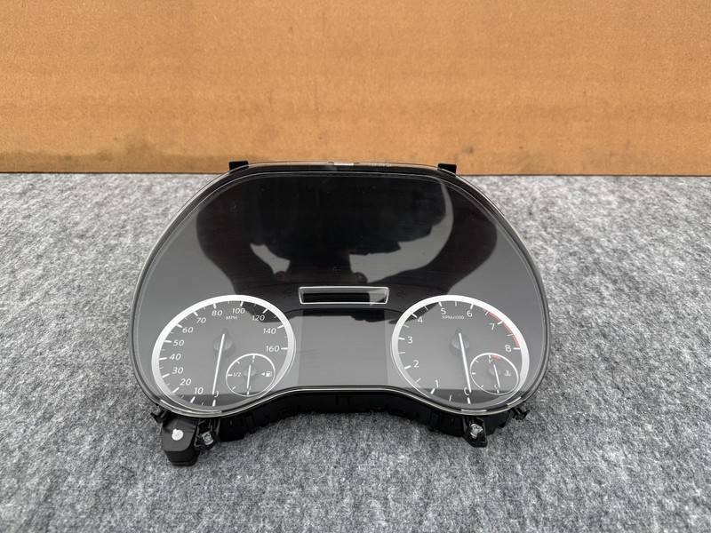 INFINITI QX30 2017-2019 OEM CLUSTER ODOMETER GAUGE INSTRUMENT ASSEMBLY