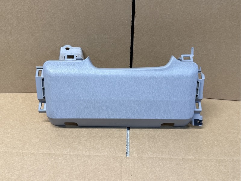 2014-2018 Subaru Forester Left Side Driver Knee Lower Air Bag Airbag Gray