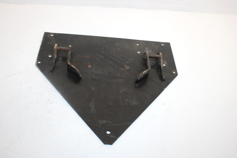 2001 Bombardier Traxter Aftermarket Plow Mount AB10