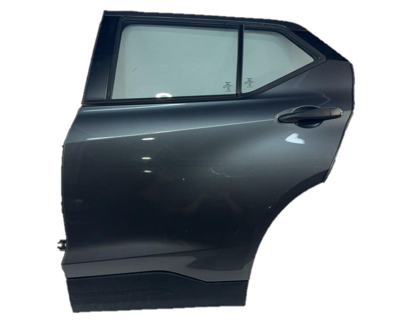 2018-2024 Nissan Kicks S LH Driver Rear Door Assembly W/ Panel & Glass Scratches