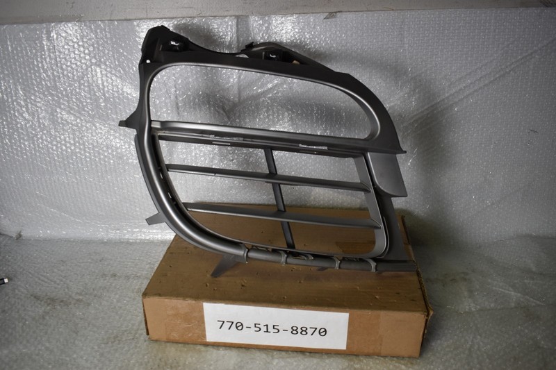 PORSCHE 911 997 2-Gen 09-12 Front Bumper Lower O/S Right Inlet Grill