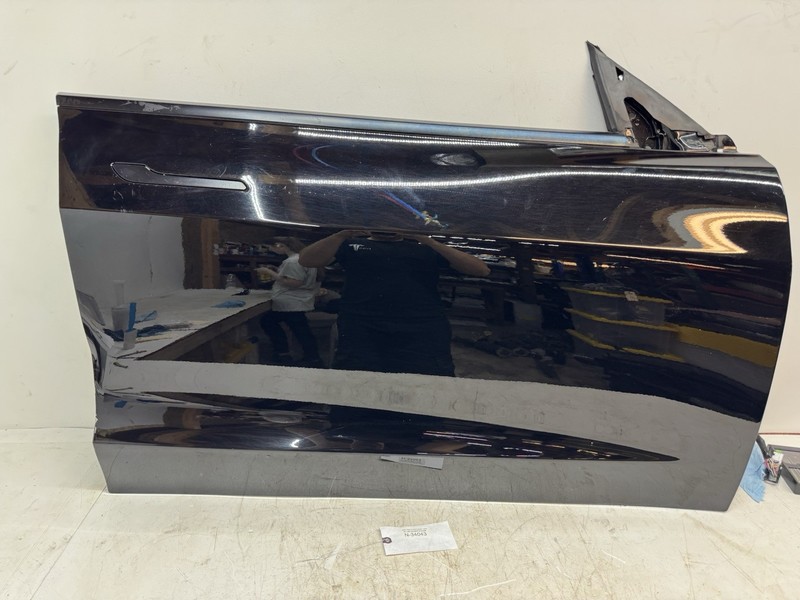 18-23 Tesla Model 3 Front Right Door Shell Black W/O Glass N-34043