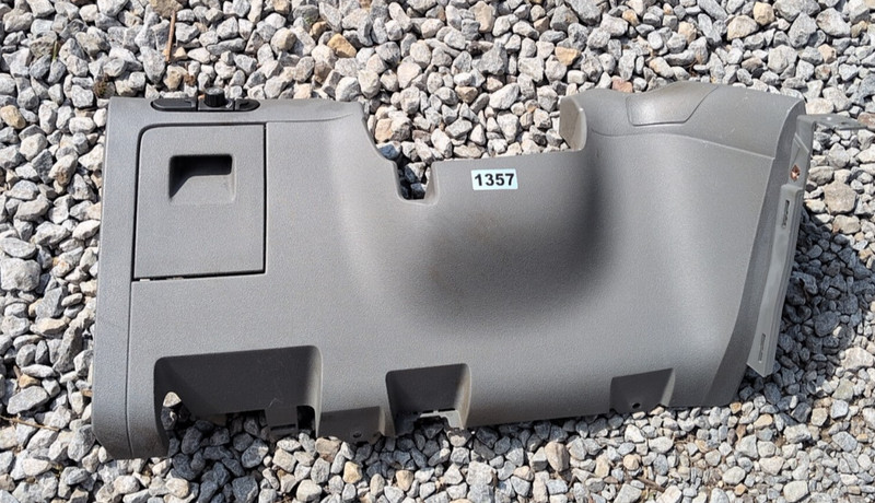 08-12 Chevy Malibu Lower Dashboard Panel Knee Bolster Left Side Gray OEM
