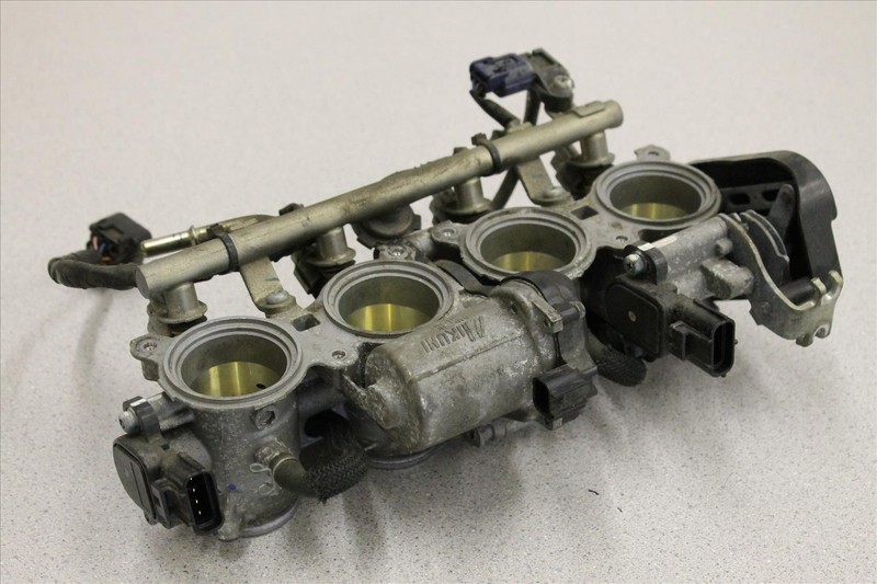 2009 YAMAHA YZF R 6 CARBURETORS CARBS OEM YZFR6 09 THROTTLE BODY INJECTORS