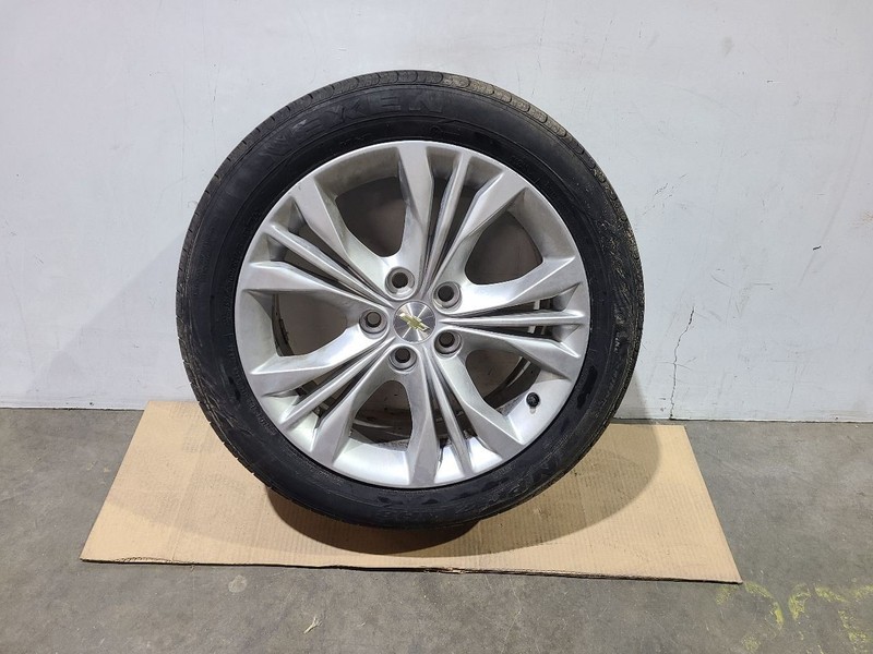 Wheel VIN 1 4th Digit New Style 18x8 Aluminum Fits 14-15 IMPALA 586679