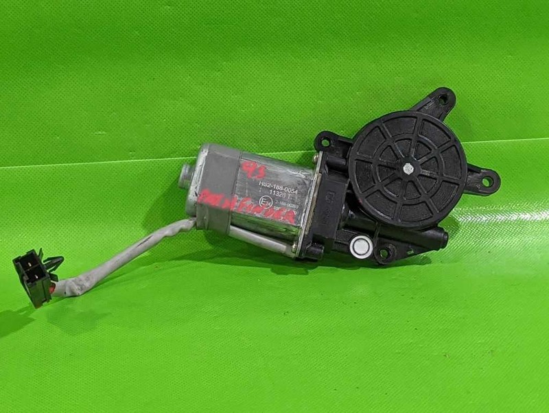 95 PATHFINDER THRU 2/95 DRIVER LEFT FRONT WINDOW MOTOR OEM 4530-38