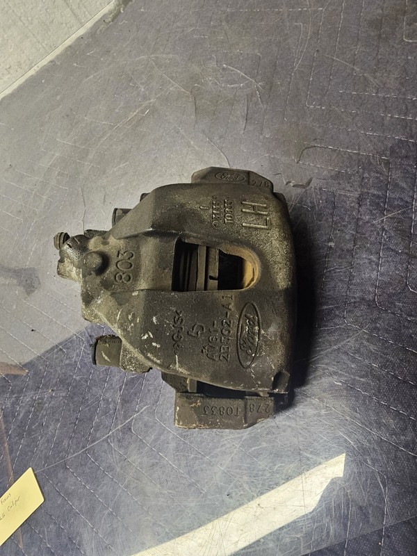 2012 - 2018 FORD FOCUS FRONT LEFT DRIVER SIDE BRAKE CALIPER OEM