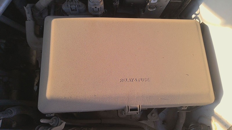 Engine Fuse Box TOYOTA TUNDRA 14 15 16 17 18 19 20