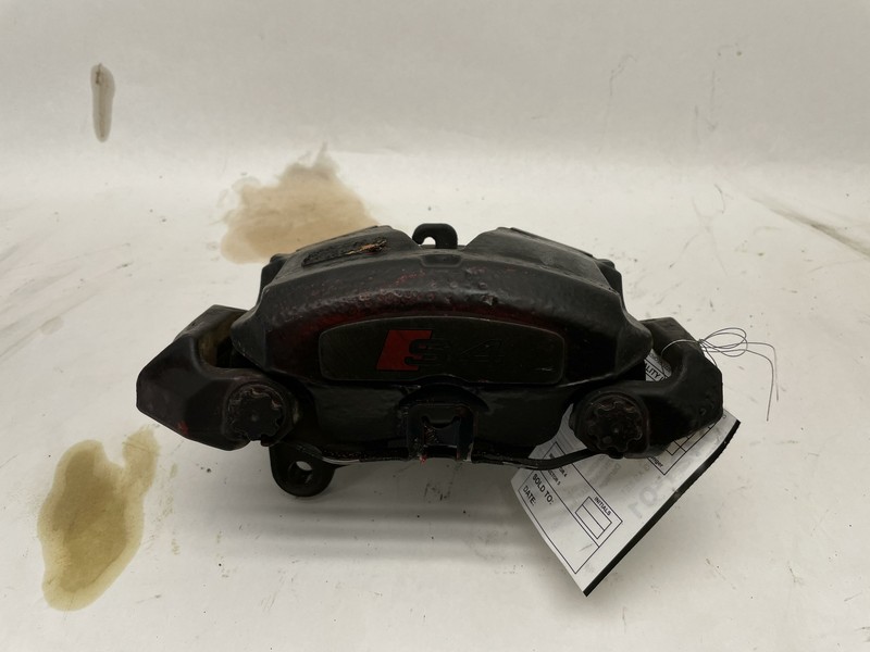 2010-2011 AUDI S4 RH PASSENGER SIDE FRONT BRAKE CALIPER OEM BURN DAMAGE
