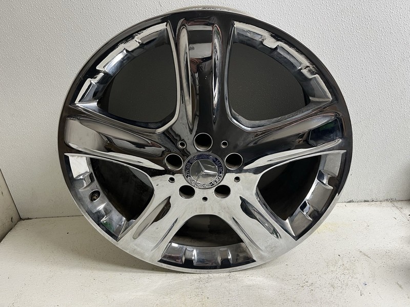 2006-2007 Mercedes ML500 19x8 5 Spoke Chrome Cladding Alloy Wheel Rim w Cap Oem