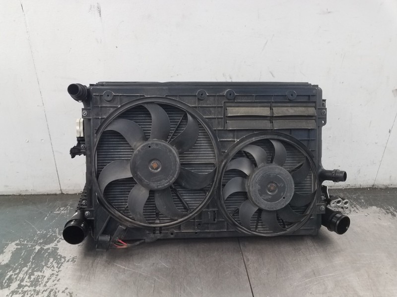 2013 Volkswagen Golf R AWD Radiator Condenser Fan Assembly #16682 M5