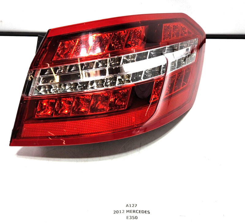 ✅ 10-13 OEM Mercedes W212 E350 Rear Right Passenger Side Outer Tail Light Lamp