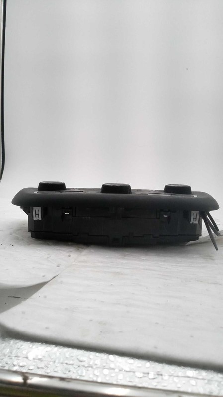 2018 Jeep Compass A/C Selector Switch OEM Silver 70K Miles NJ25-25546-652710