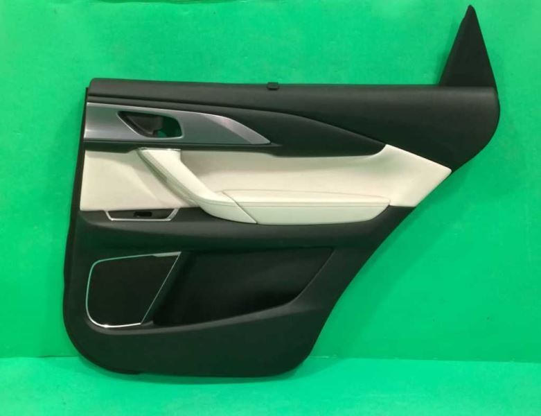 16-22 CX-9 SIGNATURE PASSENGER RIGHT REAR INTERIOR DOOR PANEL OEM 3476-167