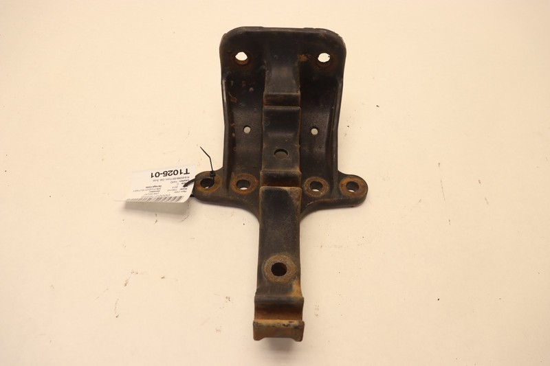 2008-2017 FREIGHTLINER CASCADIA 125 FRONT CAB FRAME MOUNT SUPPORT BRACKET OEM