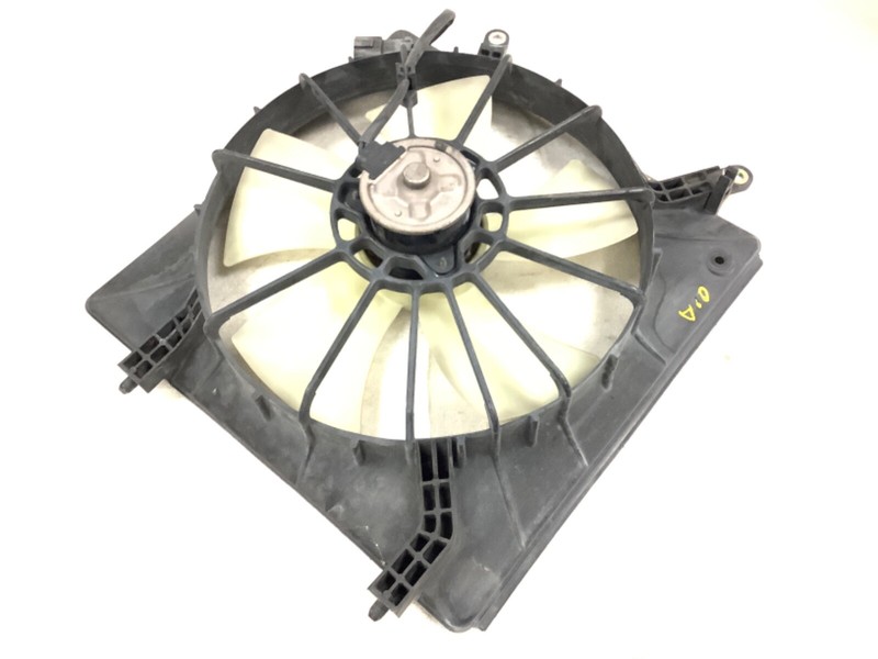 98-02 Accord L4 2.3 DENSO Radiator Cooling Fan Assy Shroud Motor Blades Used OEM