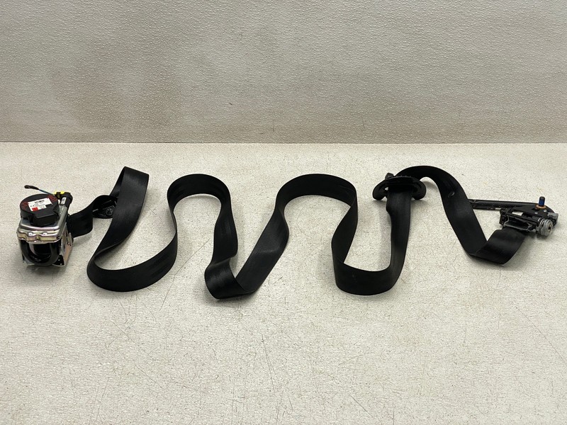 2017-2020 JAGUAR F-PACE FRONT LEFT DRIVER SIDE SEATBELT RETRACTOR OEM LOT791