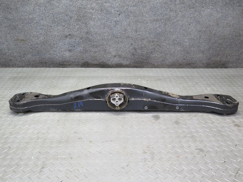 2011-2014 PORSCHE CAYENNE 958 V8 TRANSMISSION SUPPORT MOUNT BRACKET CARRIER