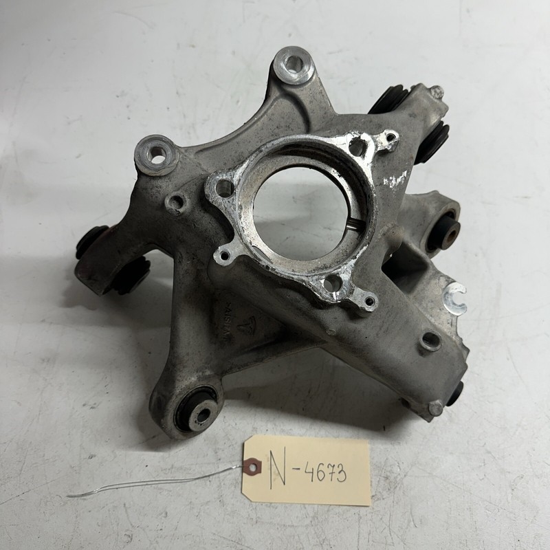 2020-2022 Tesla Y Right Rear Suspension Knuckle Spindle 1188416-00-F 4673 S13