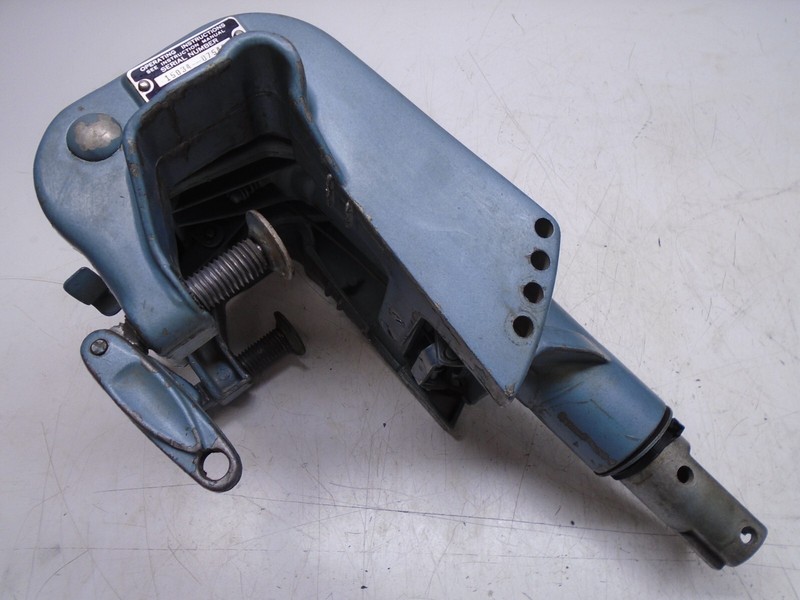 CF6 Johnson Evinrude 18hp Swivel/Stern Bracket Assy 0303840 0378156 0378157