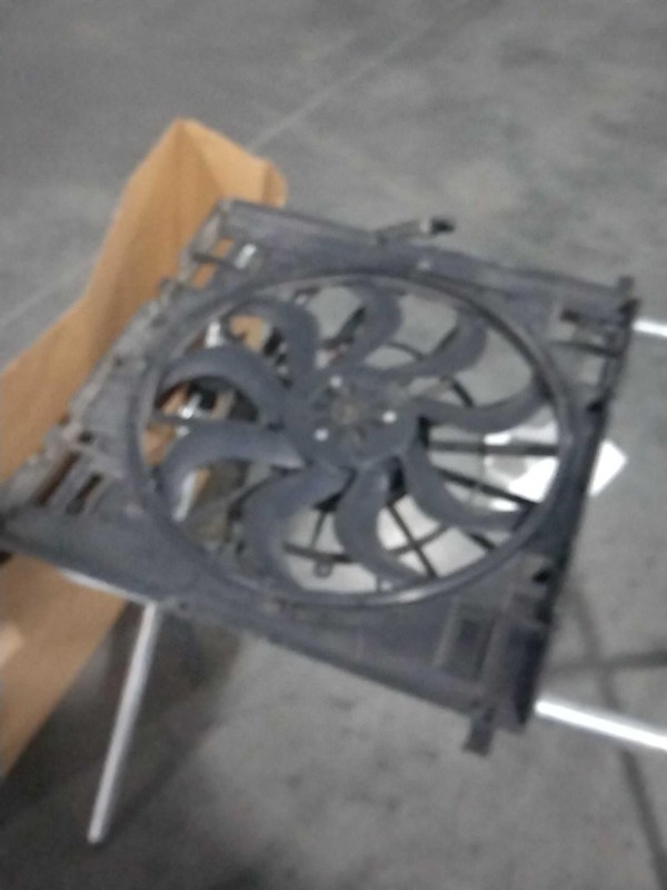 2018 BMW X3 Engine Cooling Fan Motor OEM 17428487637 121K Miles White