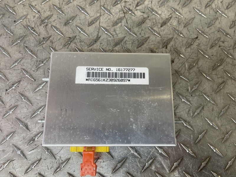 92-94 Saturn S Series Engine Computer Module ECM ECU OEM 16177277