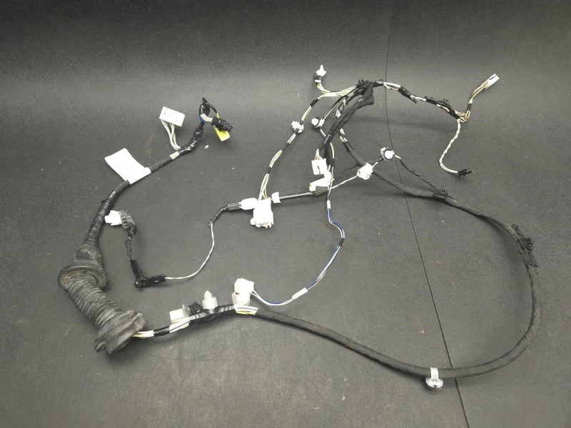 Front Right Door Wiring Harness 2023 Toyota RAV4 82151-0R312 2024 2025