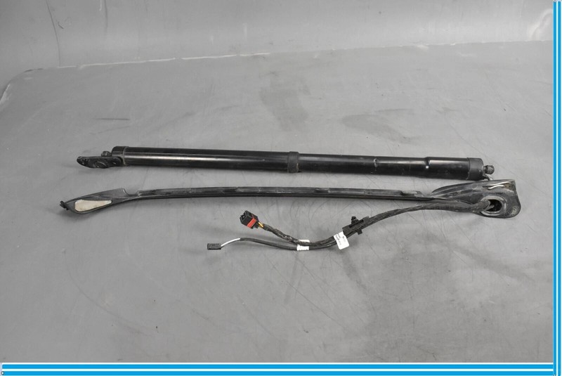 11-17 Volkswagen Touareg Rear Right Trunk Lift Cylinder Support Strut Shock OEM