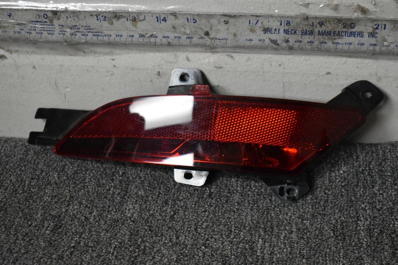 LAND ROVER REAR BUMPER LIGHT FACTORY OEM